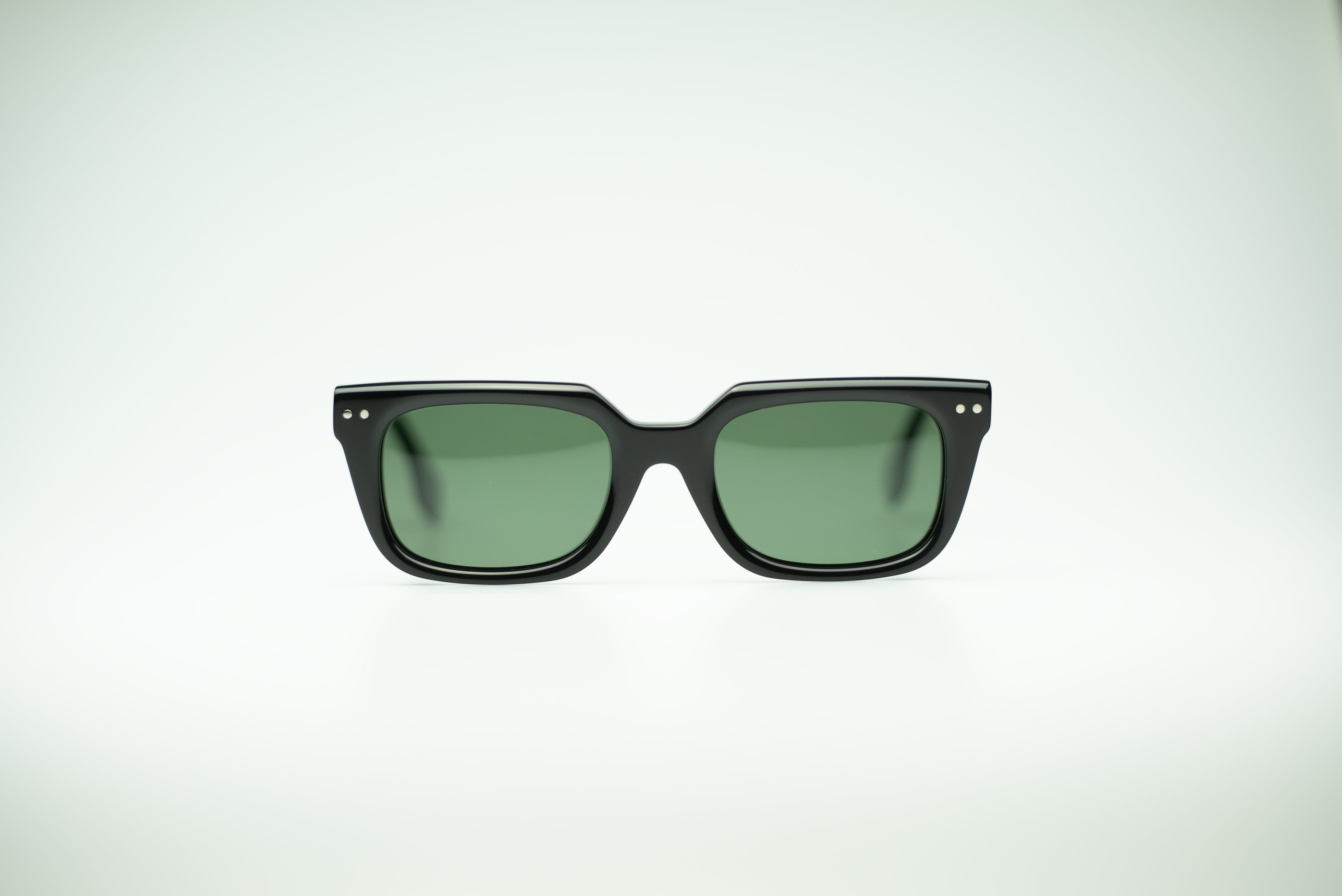 Blake frame front view