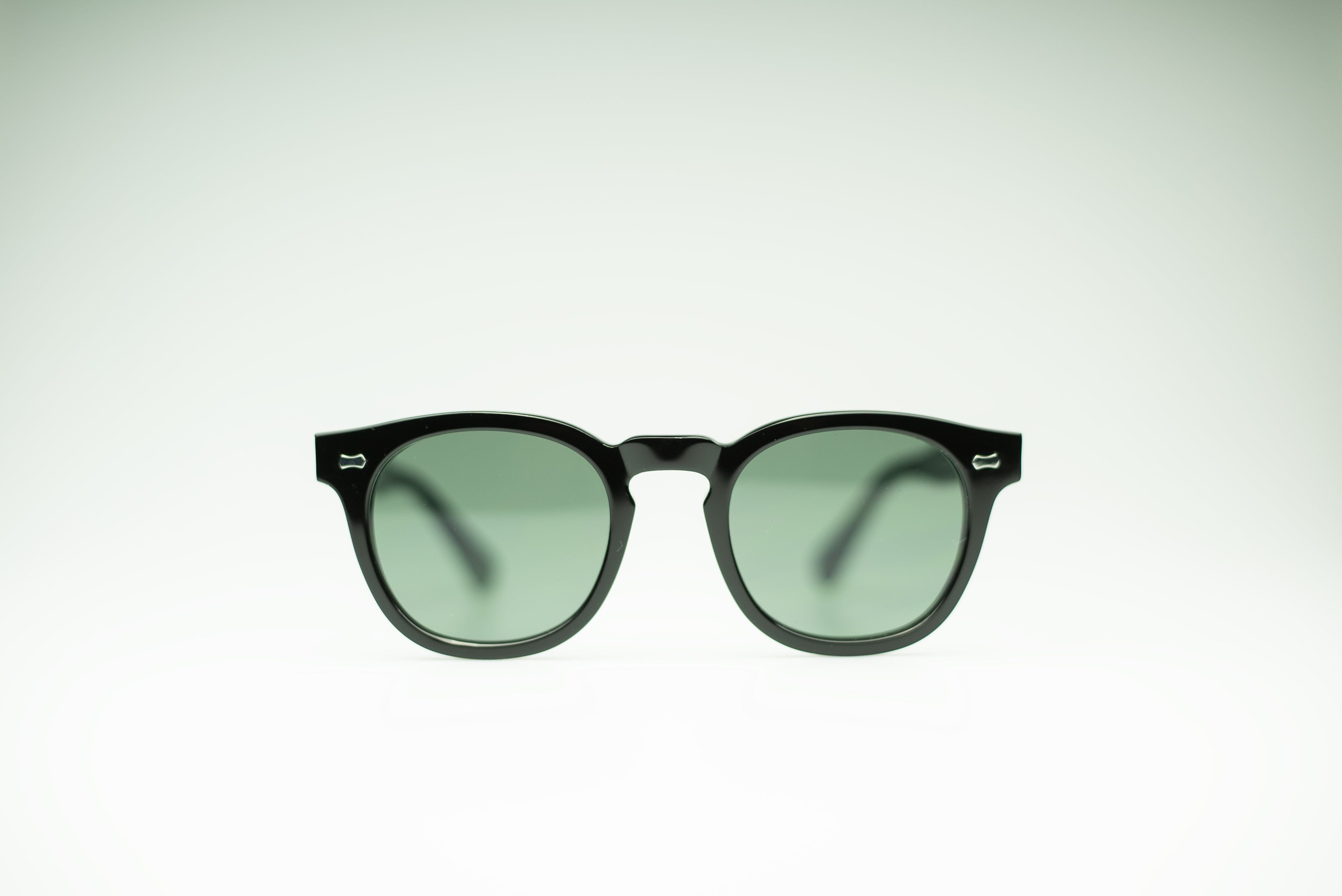 Humphrey frame front view
