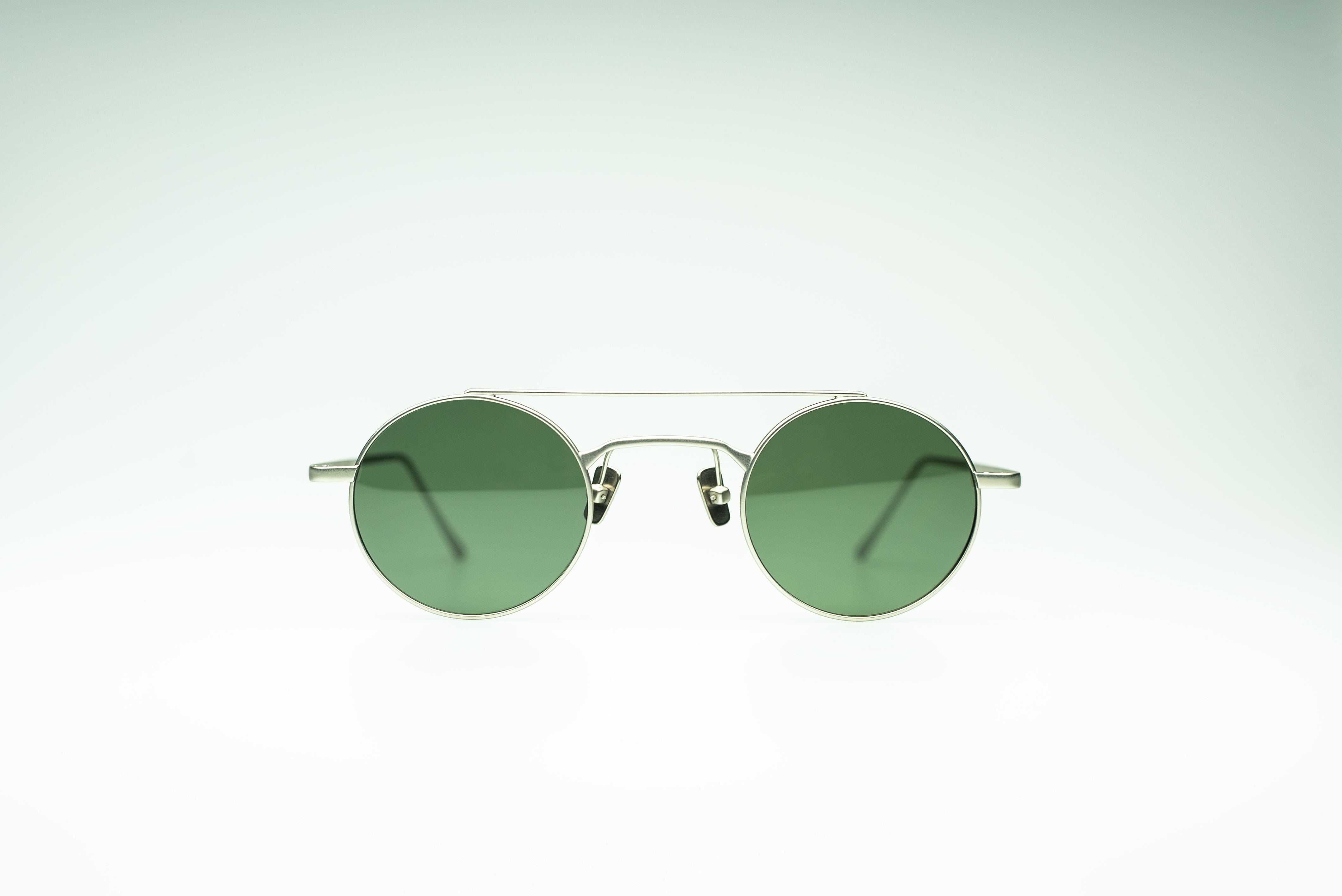 Lennon frame front view