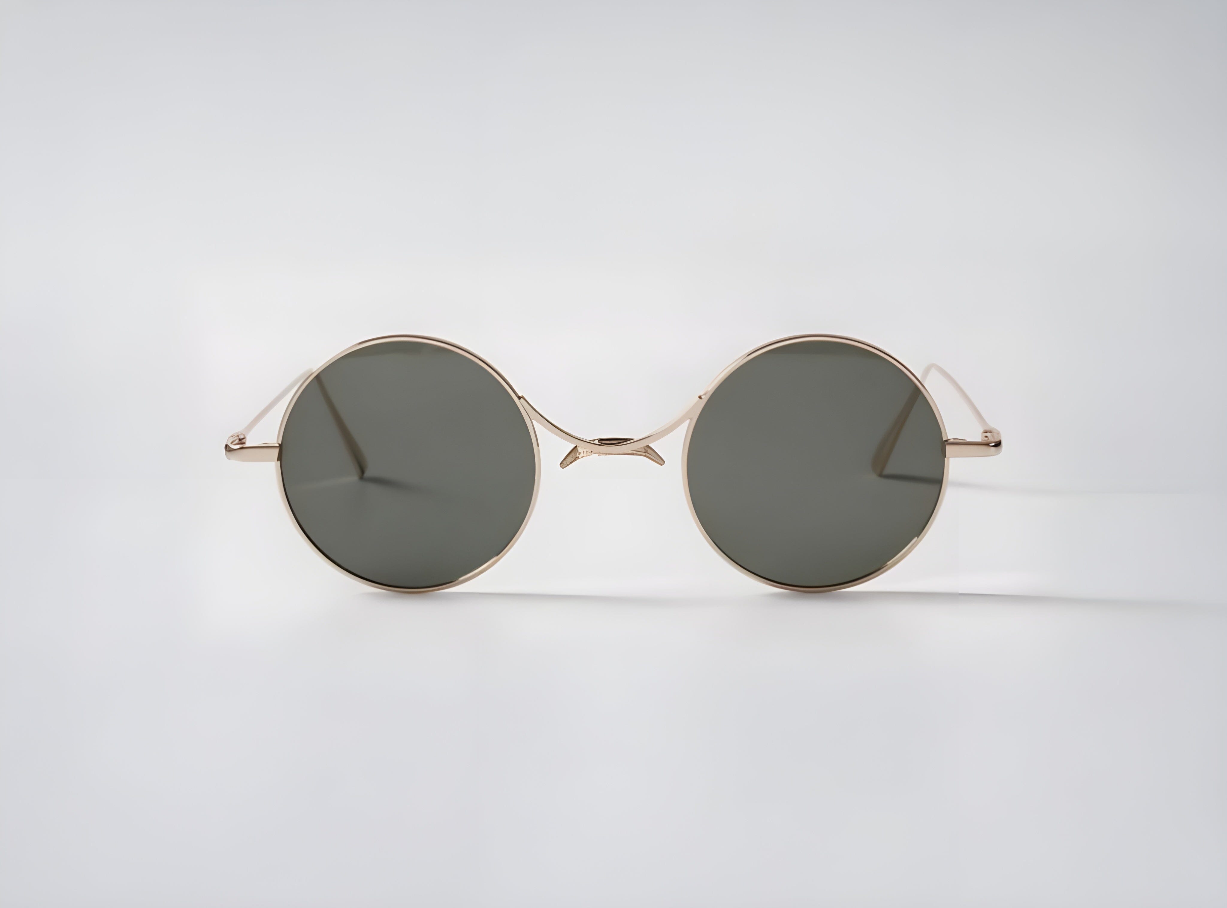 Lucian frame front view