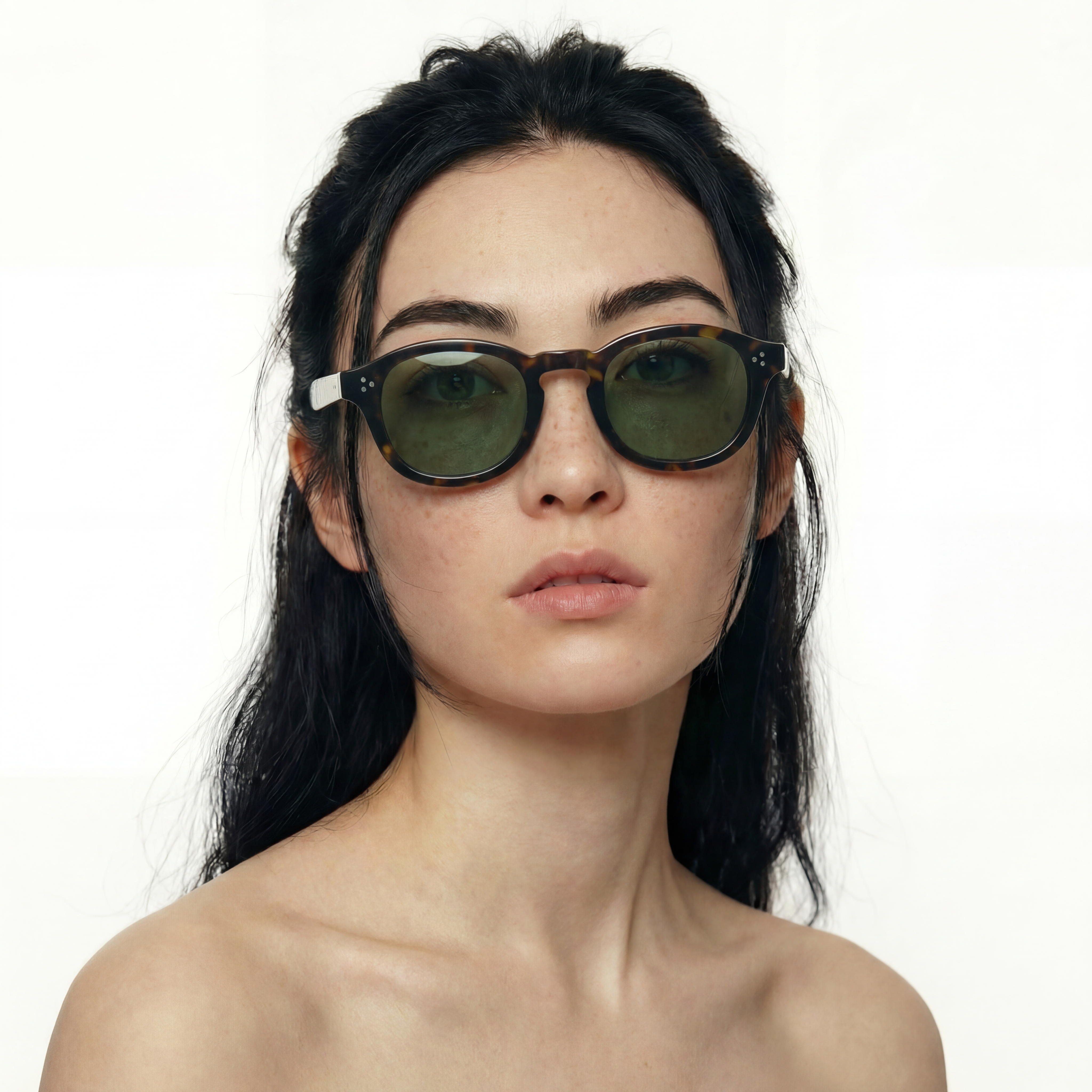 Essential Glasses editorial